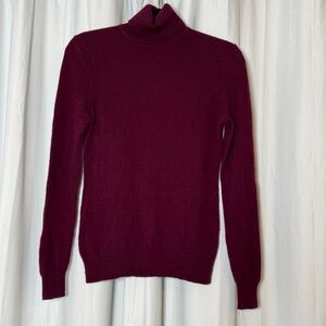 Lord & Taylor 100% Cashmere Turtleneck Sweater Women’s Small Wineberry